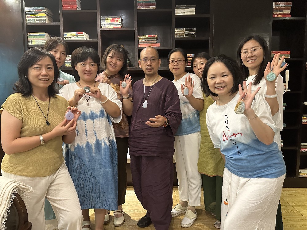 心理咨詢師  心理治療師 何蘭借玉“品”人生---玉石體驗分享
